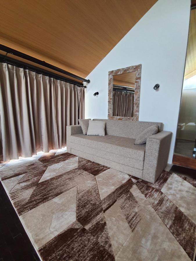 Jefna * Nusa Dua (Bali)